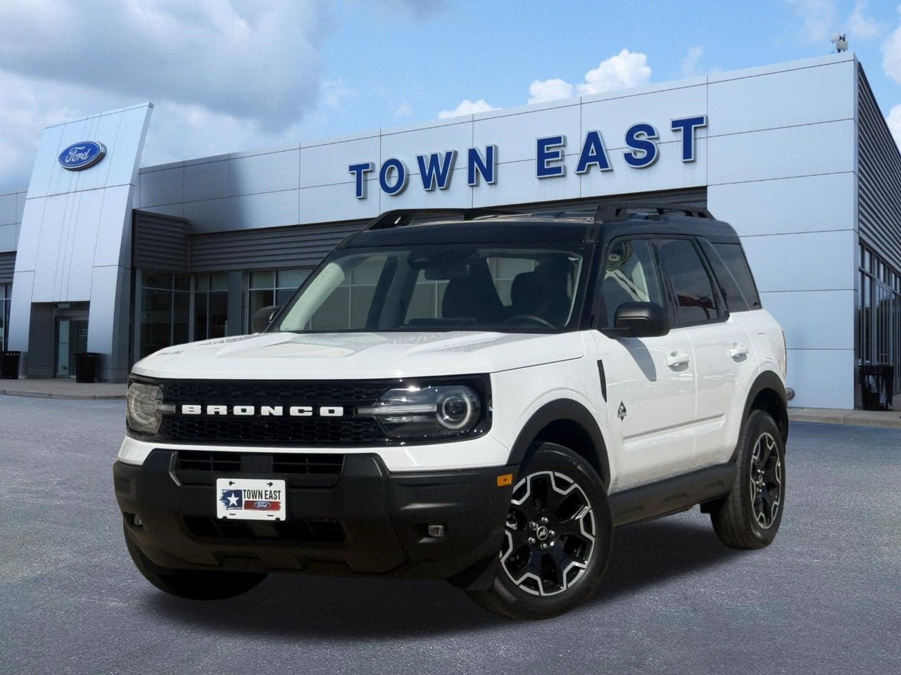 Certified 2025 Ford Bronco Sport Outer Banks AWD/4WD image 1