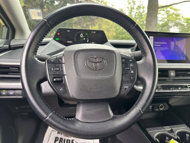 Used 2024 Toyota Prius LE FWD image 12