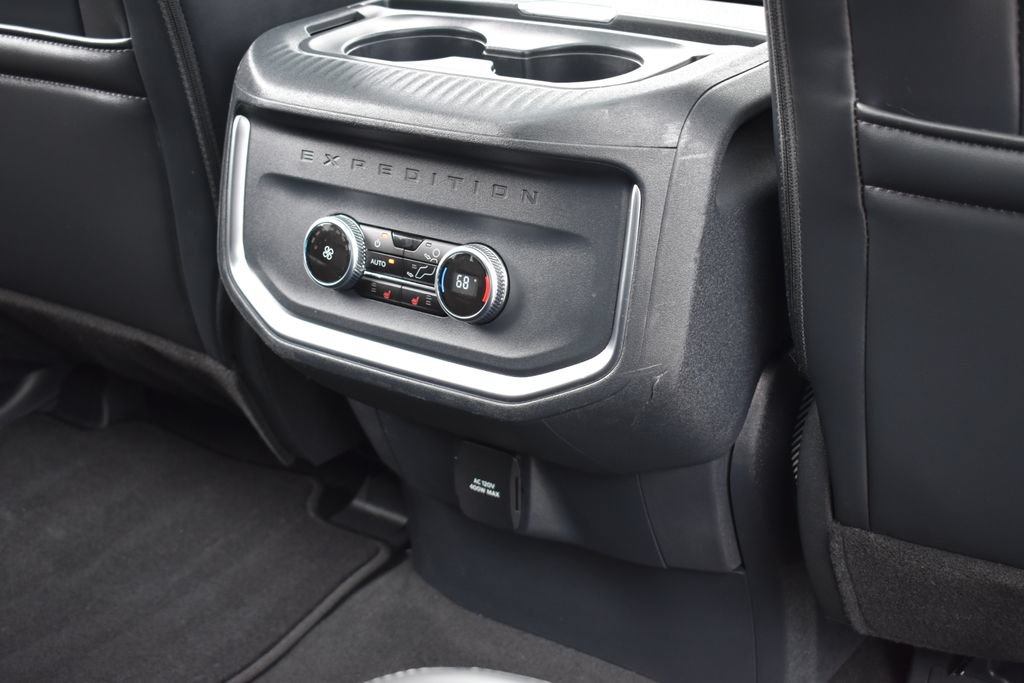 Certified 2025 Ford Expedition Platinum AWD/4WD image 26