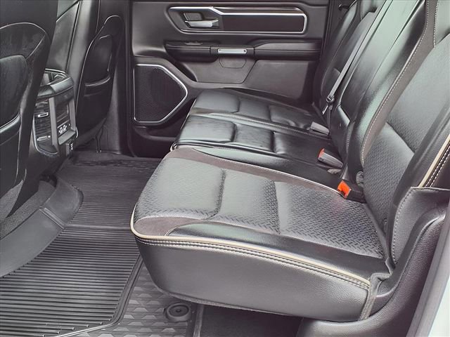 Used 2024 RAM 1500 Laramie image 10