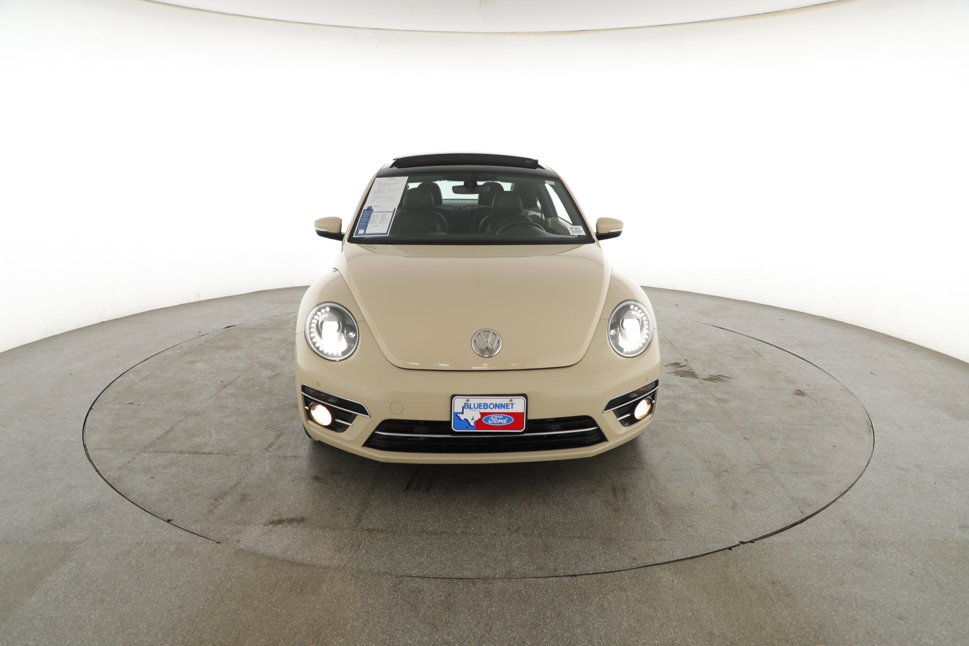 Used 2019 Volkswagen Beetle 2.0T Final Edition SEL image 4