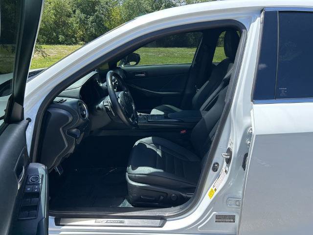 Used 2022 Lexus IS 350 F Sport RWD image 15