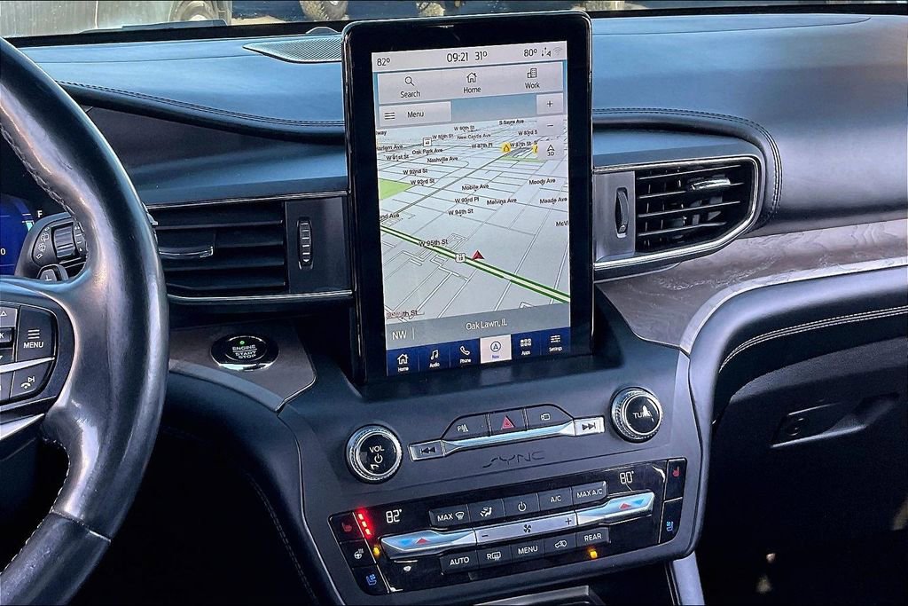 Certified 2020 Ford Explorer Platinum w/ Premium Technology Package image 5