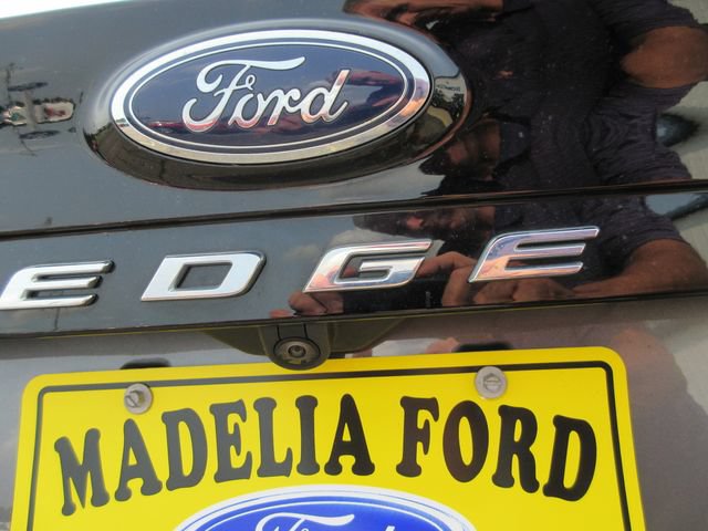 Certified 2023 Ford Edge Titanium AWD/4WD image 11