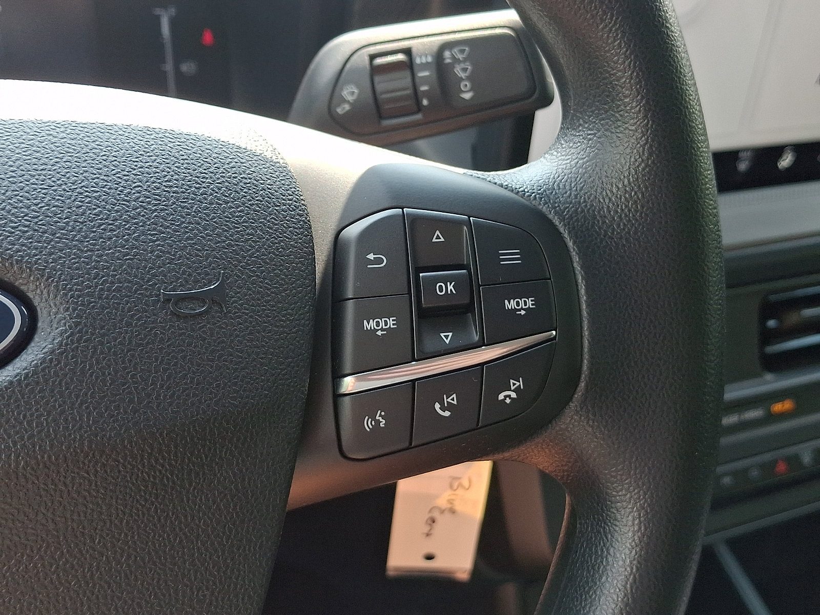 Certified 2025 Ford Maverick XL FWD image 22