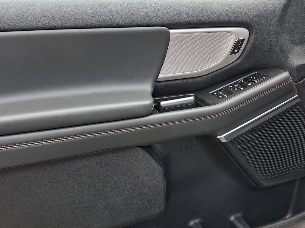 Certified 2025 Ford Expedition Active image 14