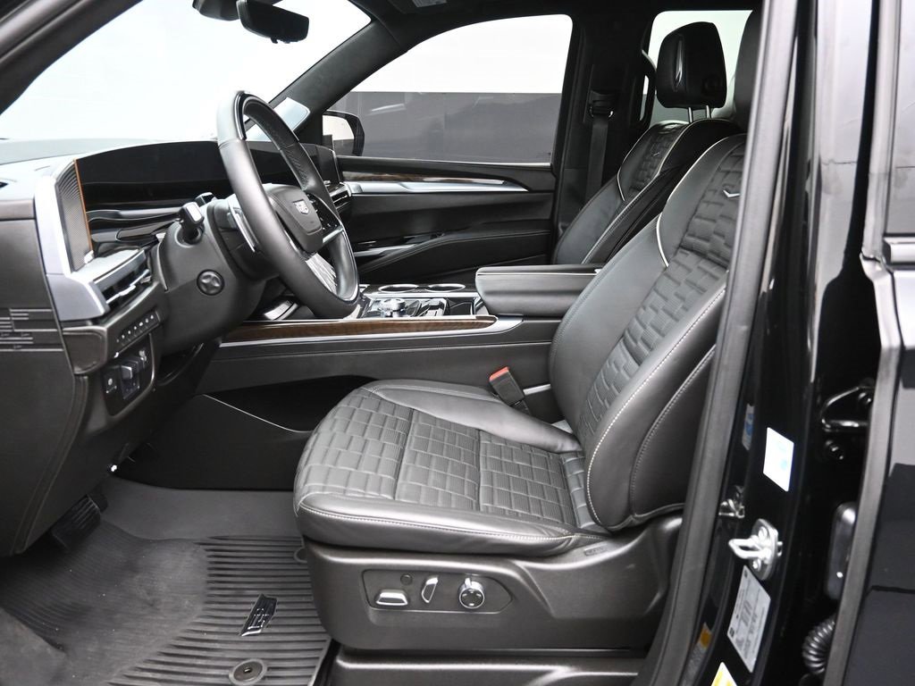 Used 2025 Cadillac Escalade Sport Platinum w/ LPO, Floor Liner Package image 21