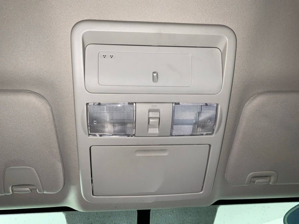 Used 2017 Nissan Titan SV RWD image 20