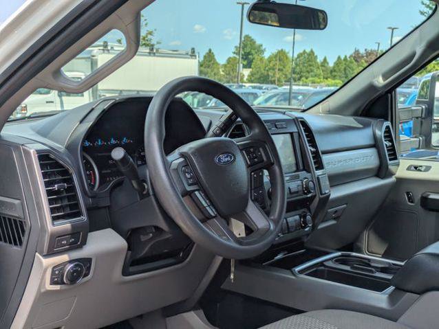 Certified 2022 Ford F250 XLT w/ XLT Premium Package AWD/4WD image 13