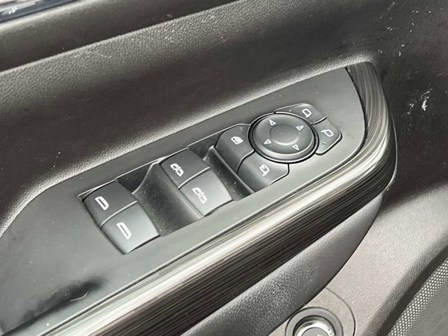 Used 2023 GMC Acadia SLT w/ Preferred Package image 17