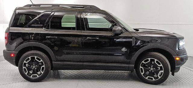 Certified 2024 Ford Bronco Sport Outer Banks w/ Tech Package AWD/4WD image 2
