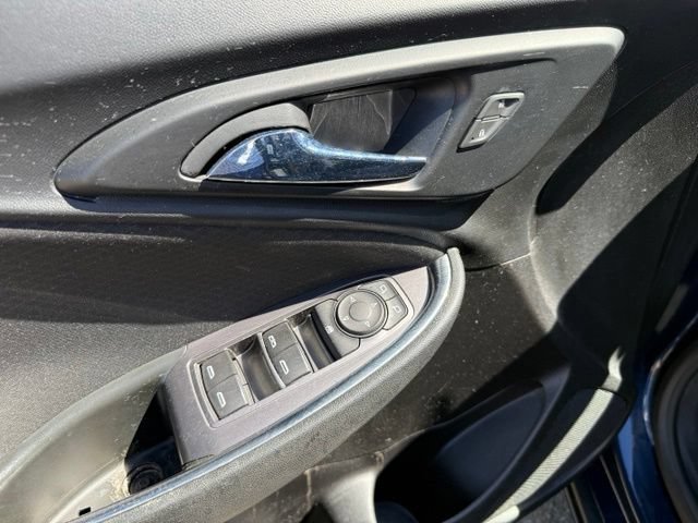 Used 2021 Chevrolet Malibu LT FWD image 12