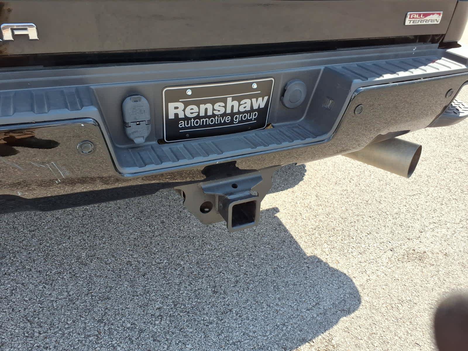 Used 2017 GMC Sierra 2500 SLT w/ Duramax Plus Package AWD/4WD image 26