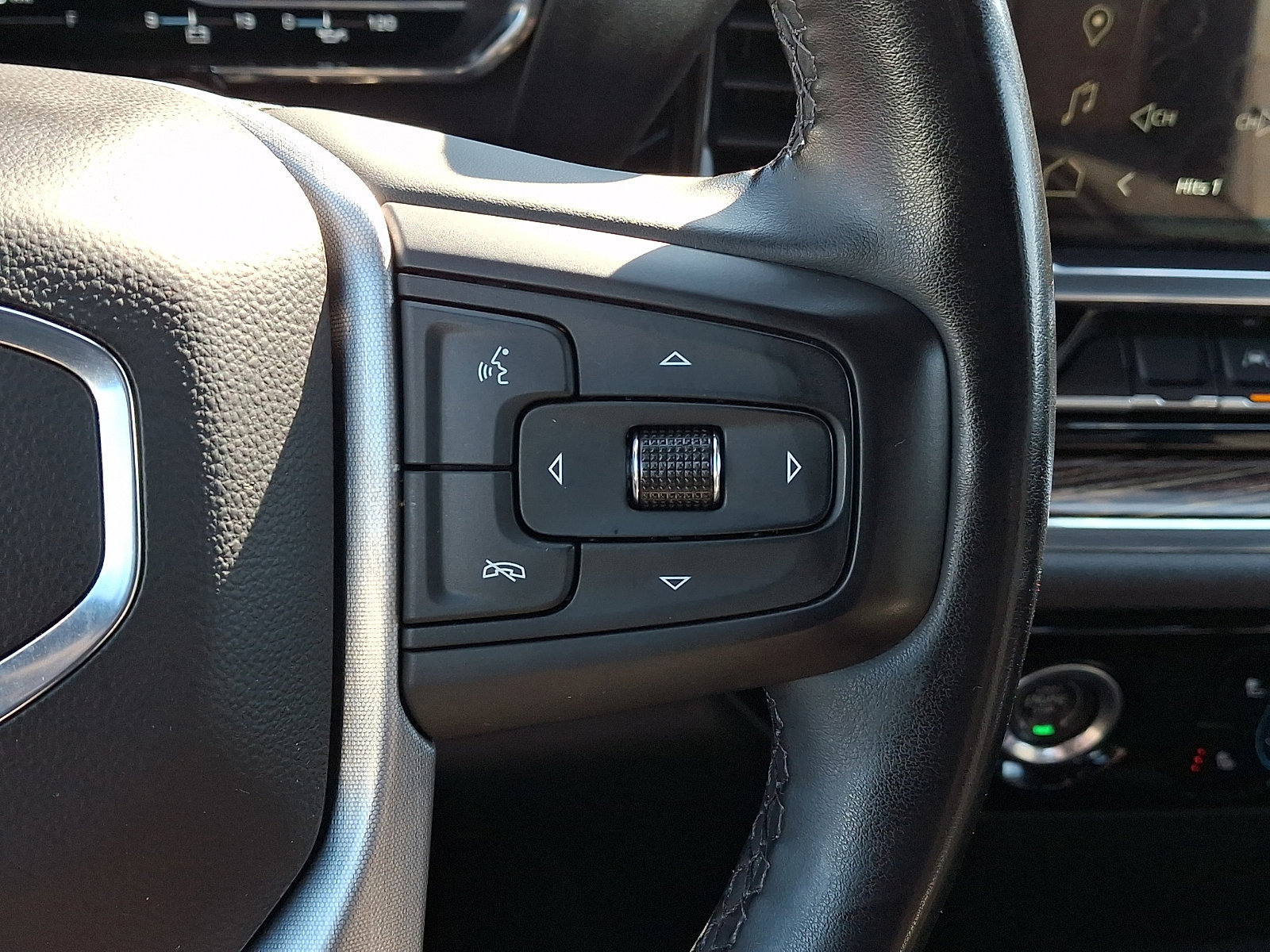 Used 2023 GMC Sierra 1500 Elevation image 29