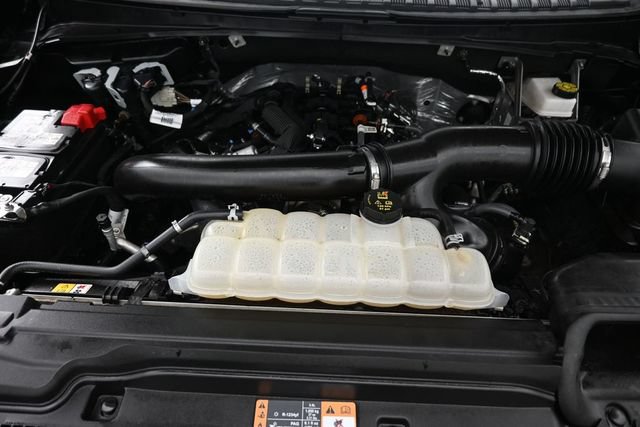 Certified 2025 Ford Expedition Active AWD/4WD image 35