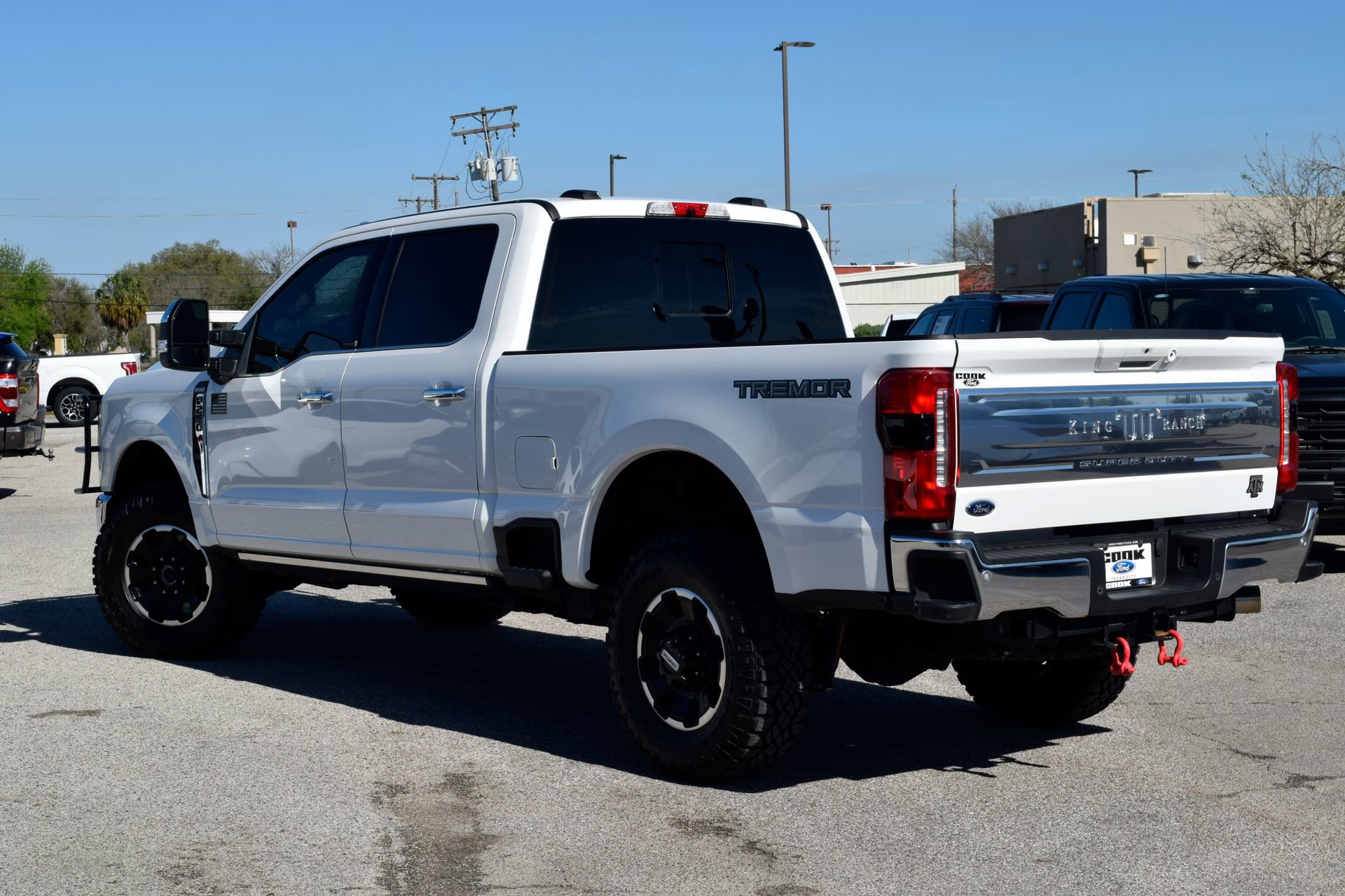 Certified 2025 Ford F250 King Ranch w/ Tremor Off-Road Package image 4
