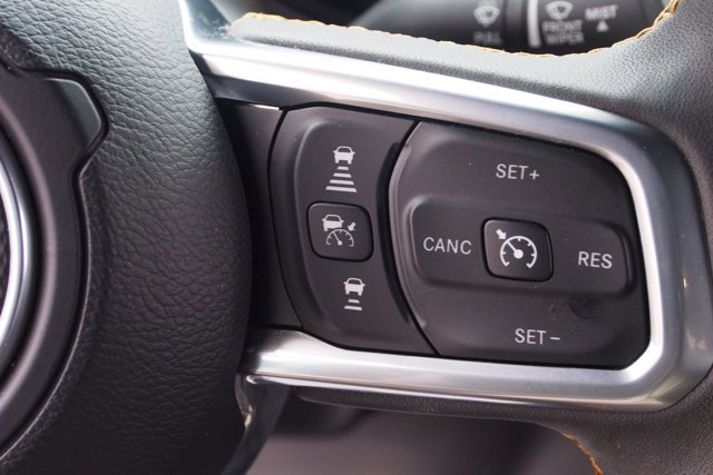 Used 2024 Jeep Wrangler Unlimited Sahara w/ Technology Group image 23