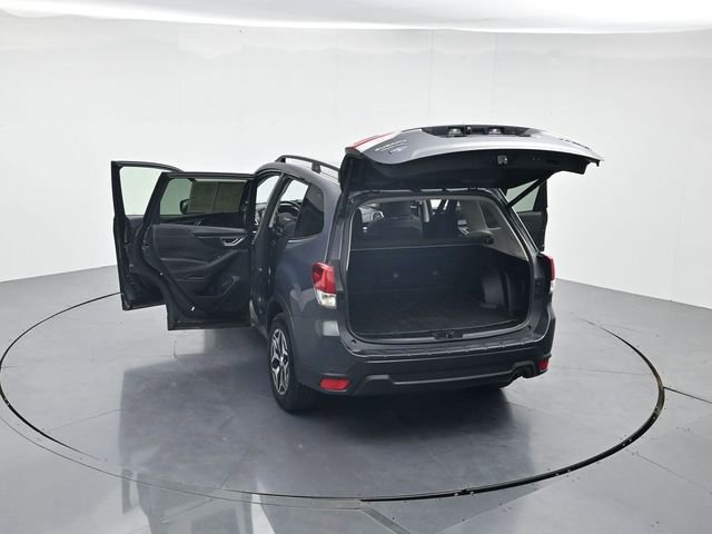 Used 2020 Subaru Forester Premium image 43