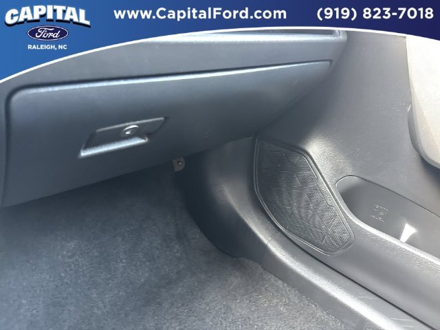 Used 2025 Toyota RAV4 LE AWD/4WD image 27