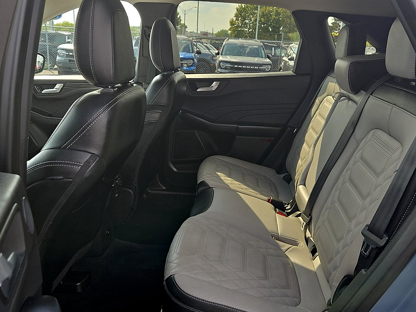 Certified 2023 Ford Escape Platinum w/ Premium Technology Package AWD/4WD image 21