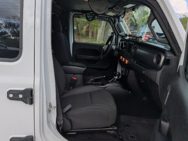 Used 2023 Jeep Gladiator Sport AWD/4WD image 17