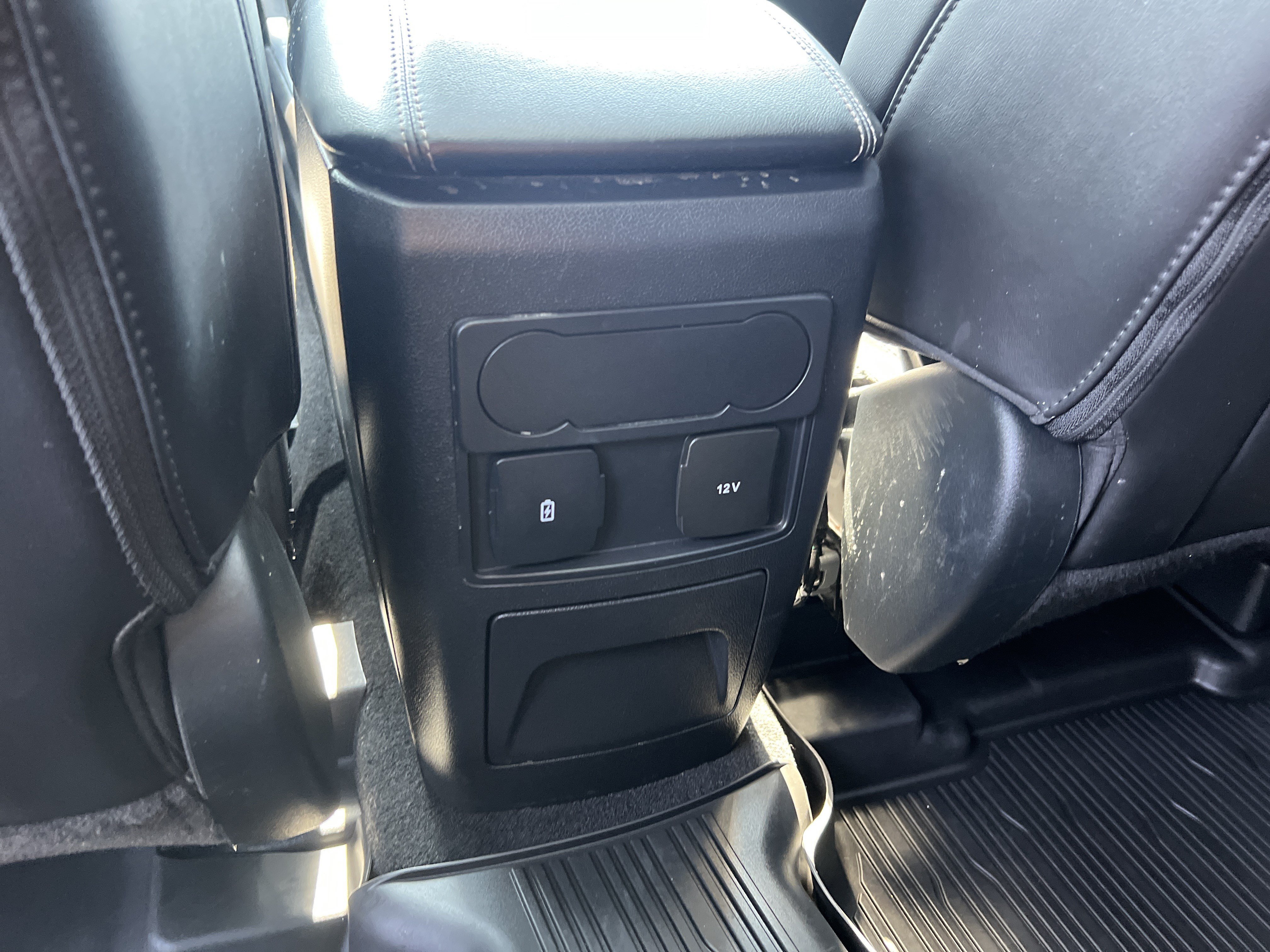 Certified 2023 Ford Explorer XLT w/ Equipment Group 202A AWD/4WD image 23
