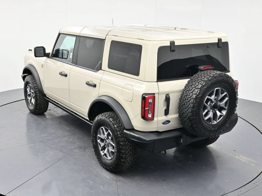 Certified 2025 Ford Bronco Badlands AWD/4WD image 44