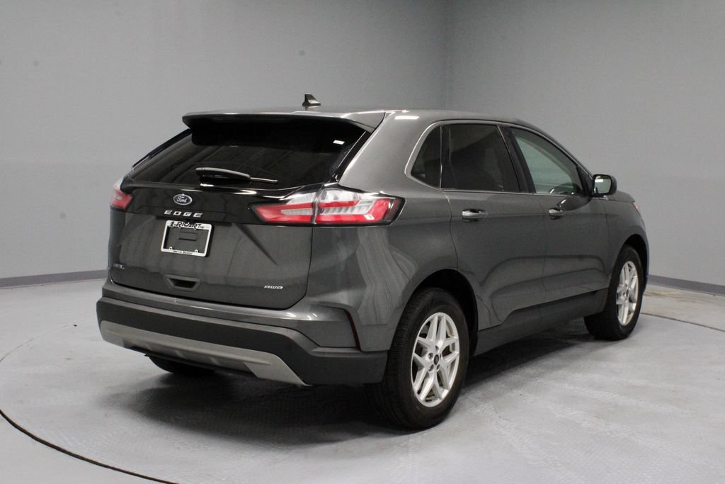 Certified 2023 Ford Edge SEL AWD/4WD image 11