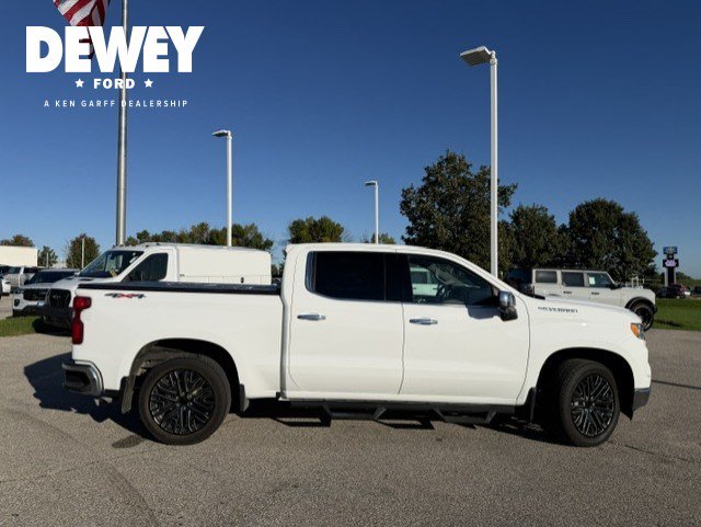 Used 2022 Chevrolet Silverado 1500 LTZ w/ LTZ Premium Package AWD/4WD image 9