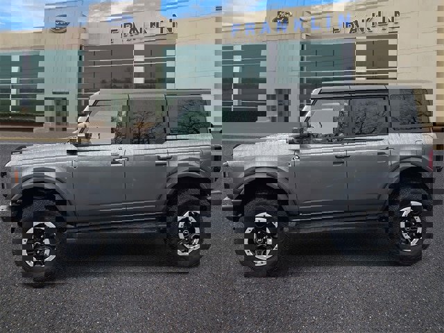 Certified 2023 Ford Bronco Outer Banks w/ Sasquatch Package image 4