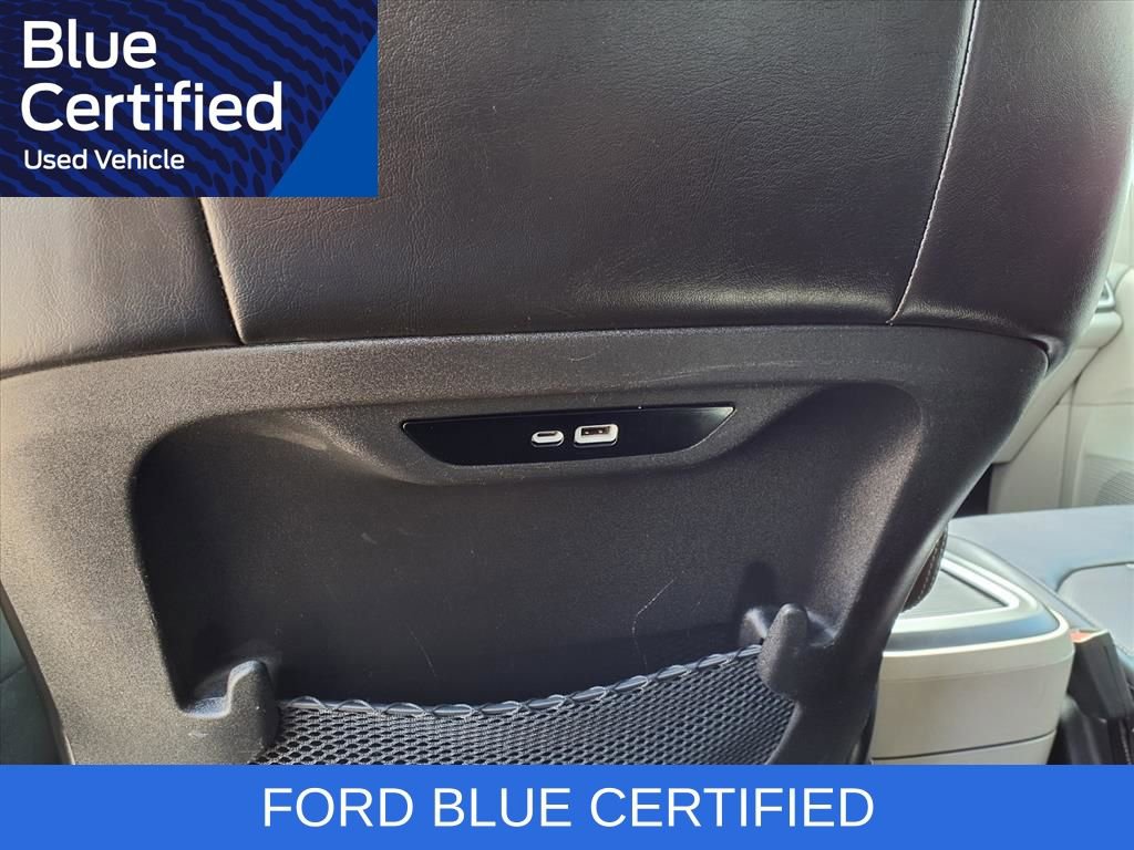 Used 2024 Chrysler Pacifica Touring-L image 14