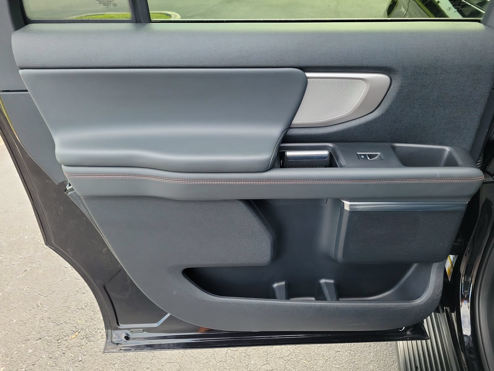 Certified 2025 Ford Expedition Max Active AWD/4WD image 11