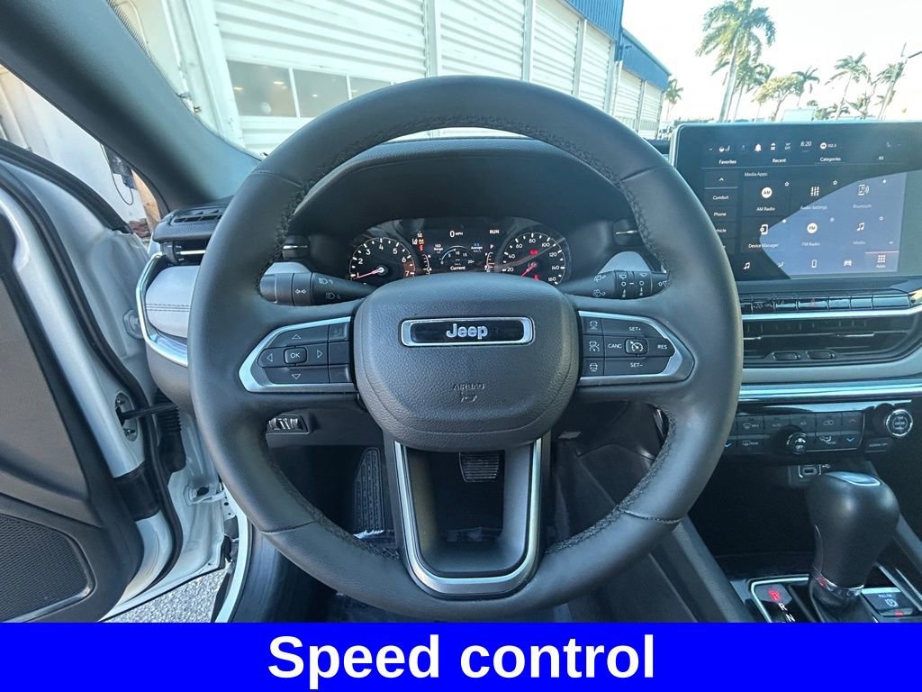 Used 2024 Jeep Compass Limited image 14
