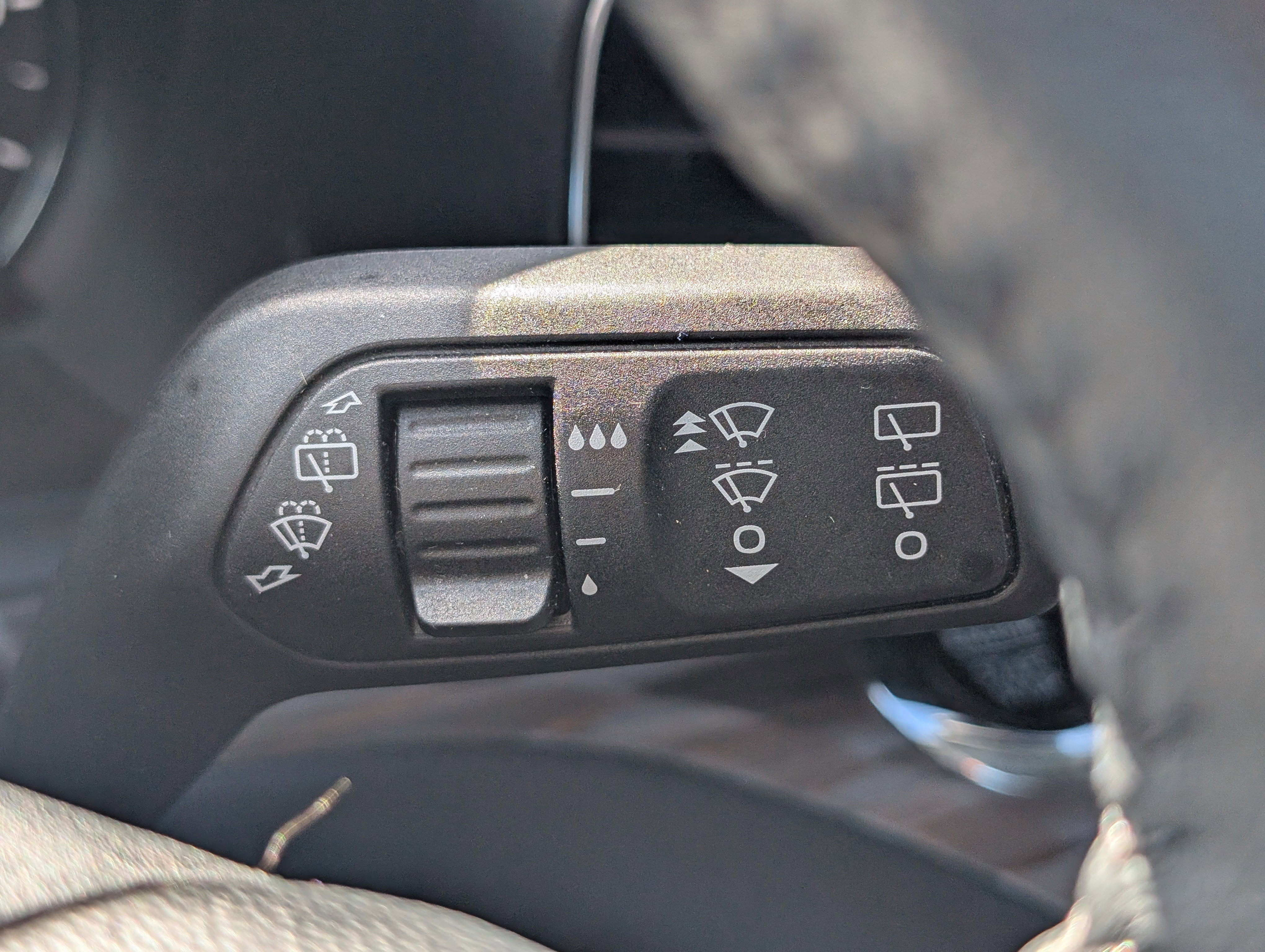 Certified 2023 Ford Explorer XLT w/ Equipment Group 202A image 28