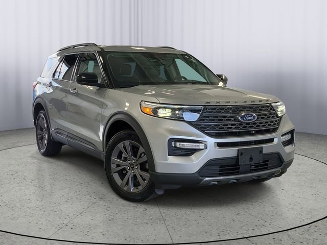 Certified 2023 Ford Explorer XLT w/ Equipment Group 202A