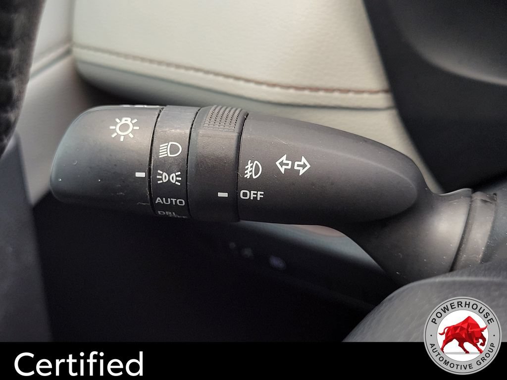 Used 2022 Toyota RAV4 Limited FWD image 31