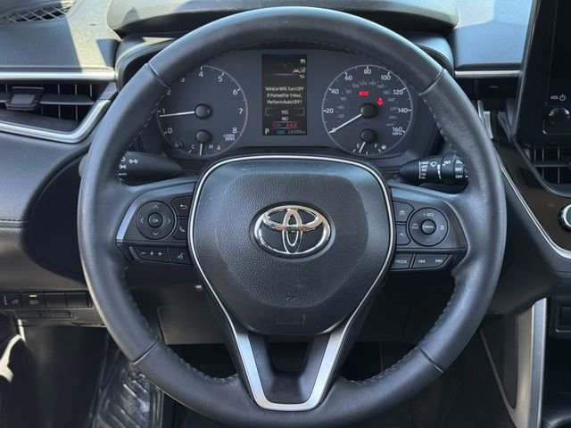 Used 2023 Toyota Corolla Cross LE image 11