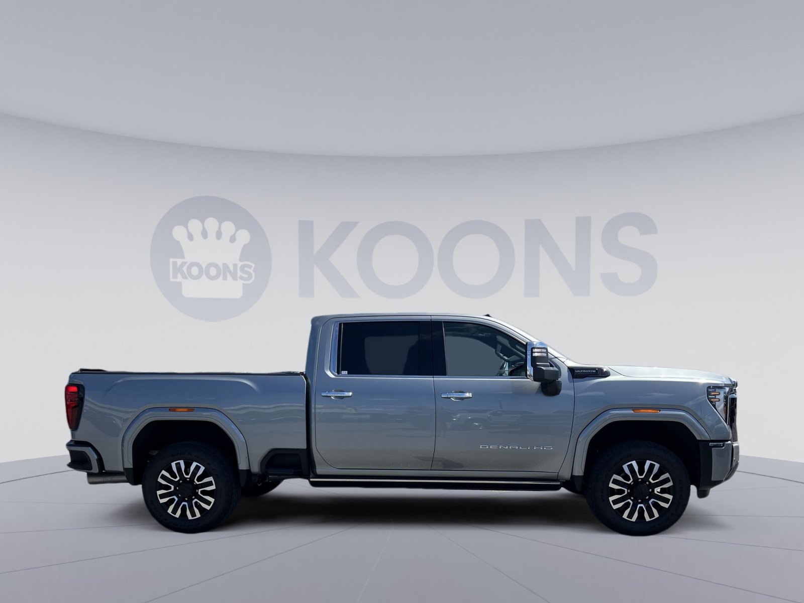 Used 2024 GMC Sierra 2500 Denali Ultimate AWD/4WD image 8
