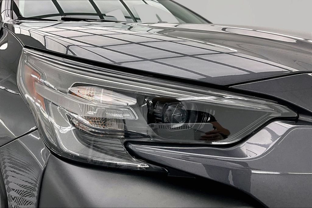 Used 2024 Subaru Outback Premium AWD/4WD image 29