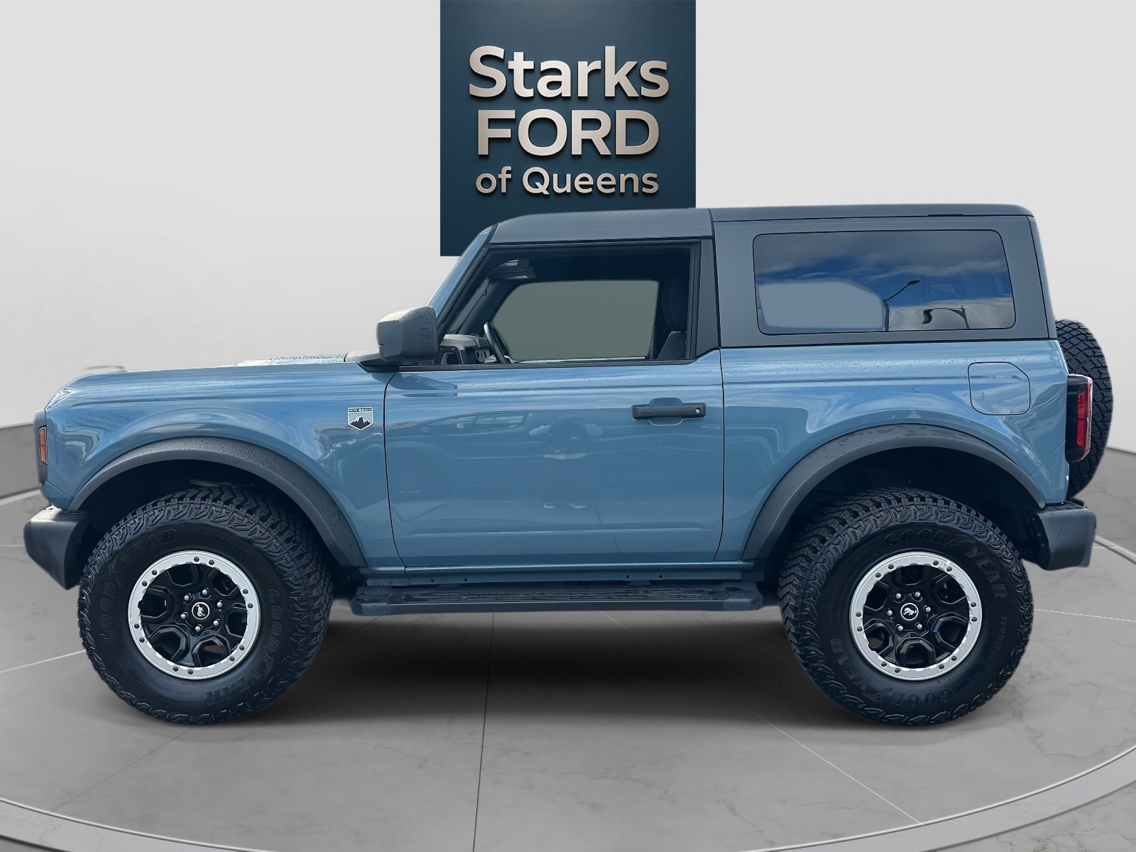 Certified 2022 Ford Bronco Big Bend w/ Sasquatch Package image 2
