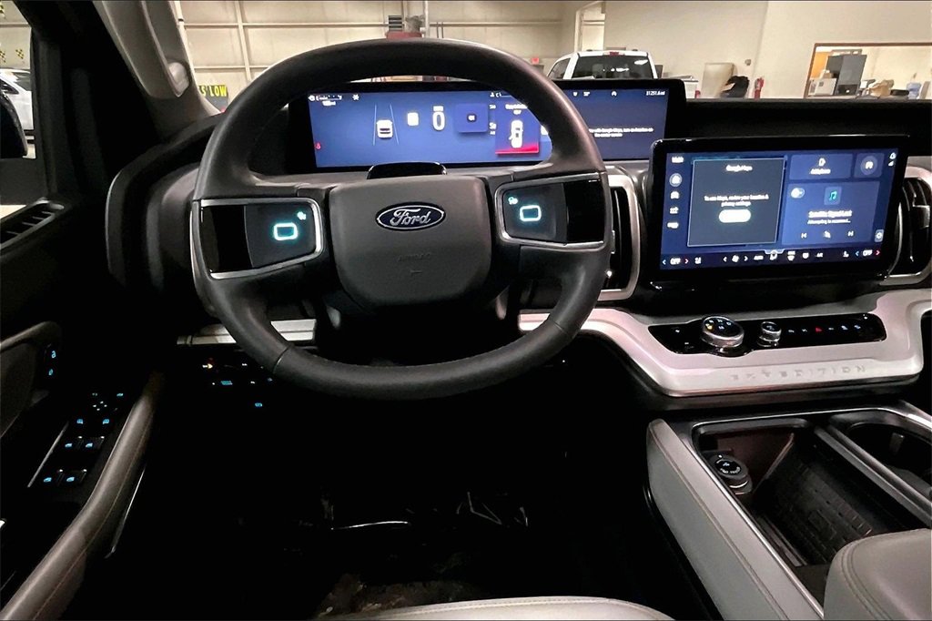 Certified 2025 Ford Expedition Max Active image 5