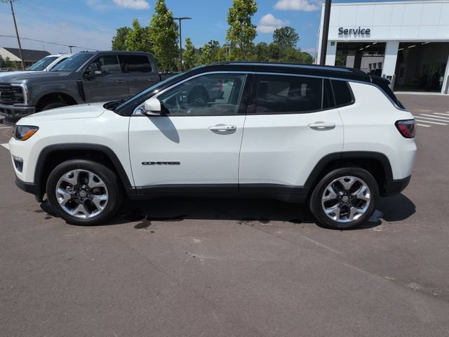Used 2018 Jeep Compass Limited AWD/4WD image 2