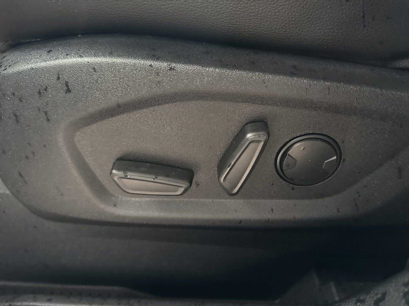 Certified 2024 Ford Edge Titanium image 21