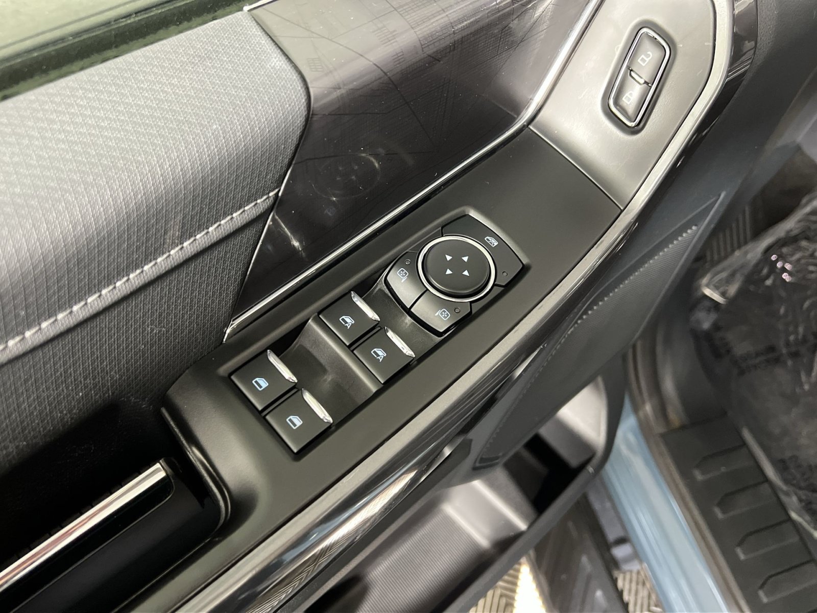Certified 2023 Ford F150 4x4 SuperCrew image 15