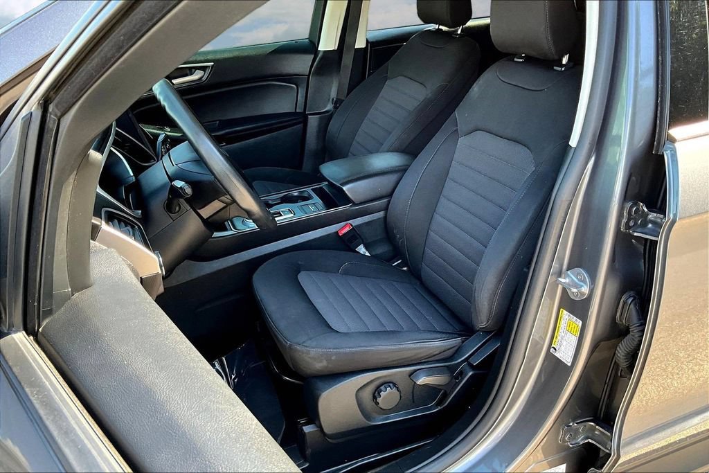 Certified 2021 Ford Edge SE FWD image 23