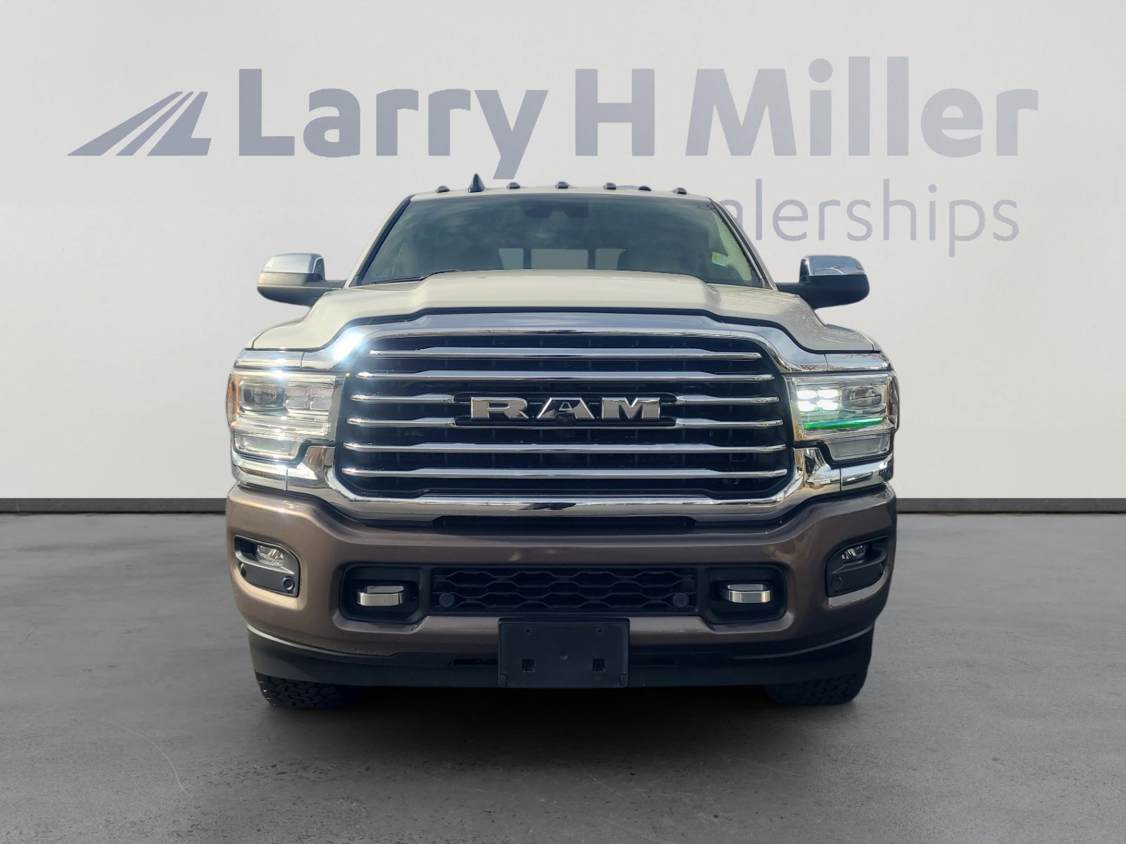 Used 2022 RAM 3500 Limited image 8