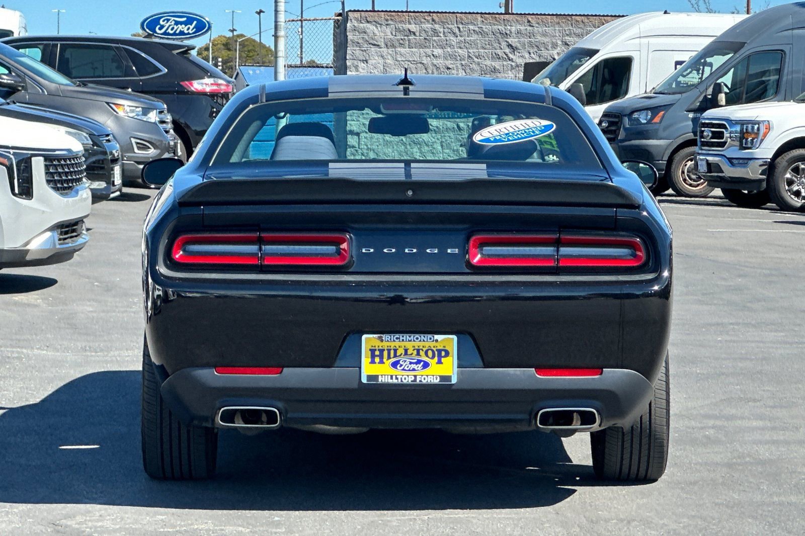 Used 2018 Dodge Challenger SXT w/ Blacktop Package image 4