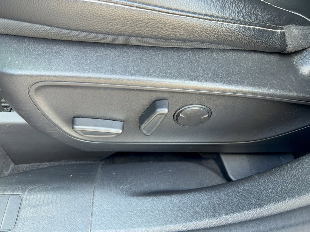 Certified 2022 Ford Escape SEL image 36