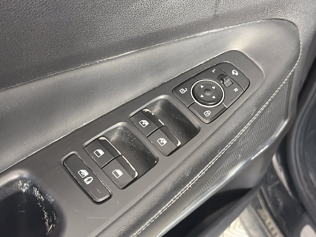 Used 2022 Hyundai Santa Fe Limited w/ Cargo Package AWD/4WD image 25