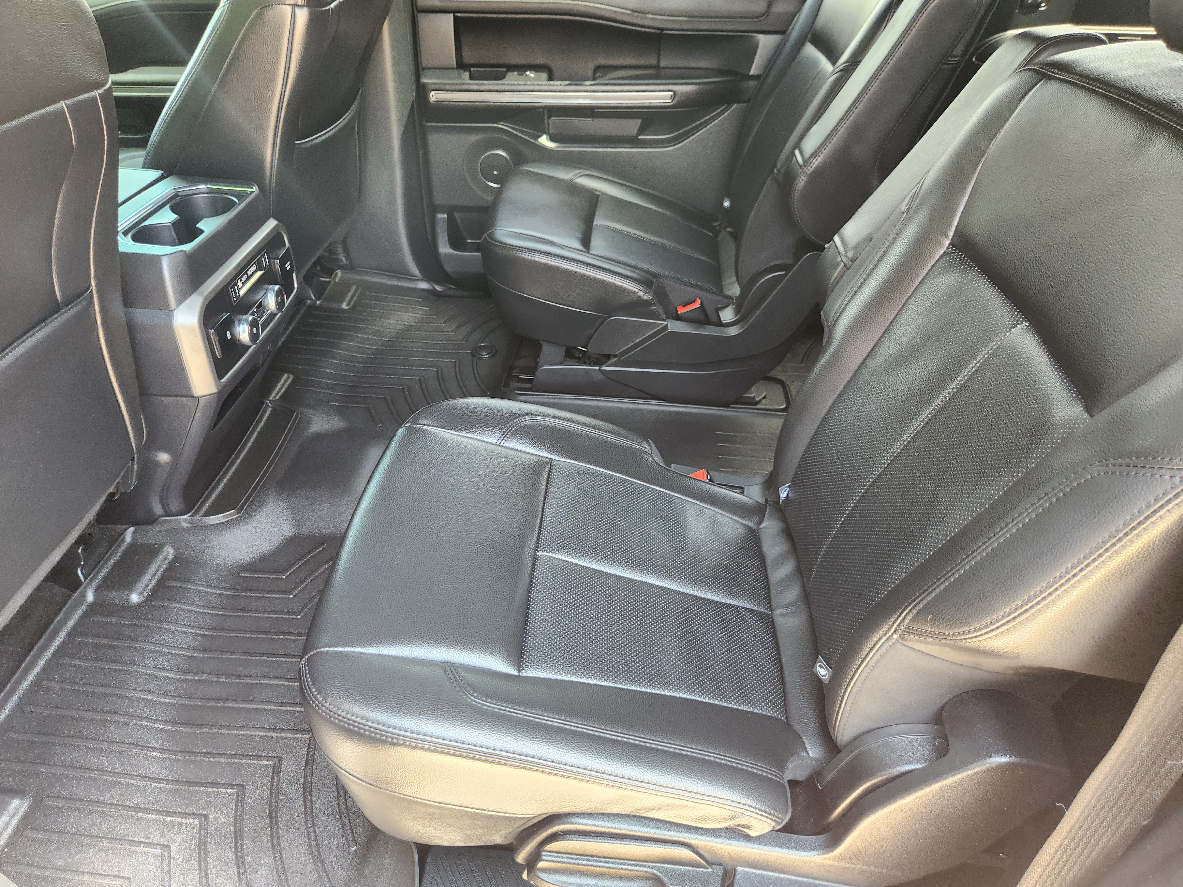 Certified 2020 Ford Expedition Max XLT w/ Equipment Group 202A RWD image 20